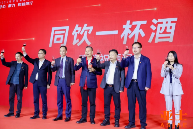 企业微信截图_20250213104102.png 企业微信截图_20250213104102.png